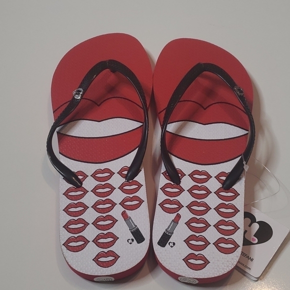 Harajuku Lovers Gwen Stefani flip flop - Picture 2 of 8